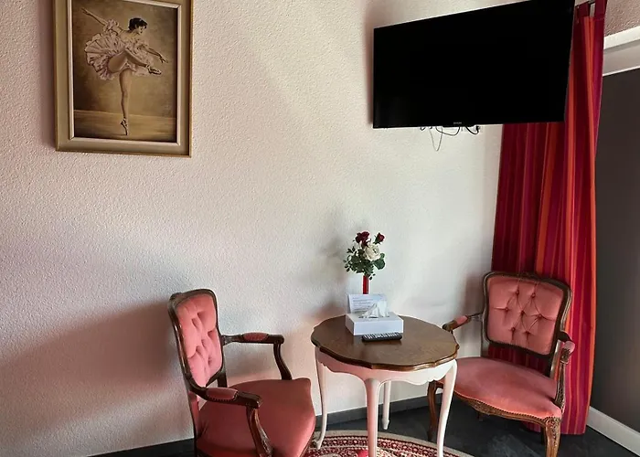 Gaestehaus Jupp Und Kerstin Korz Gbr Estalagem Hackenheim